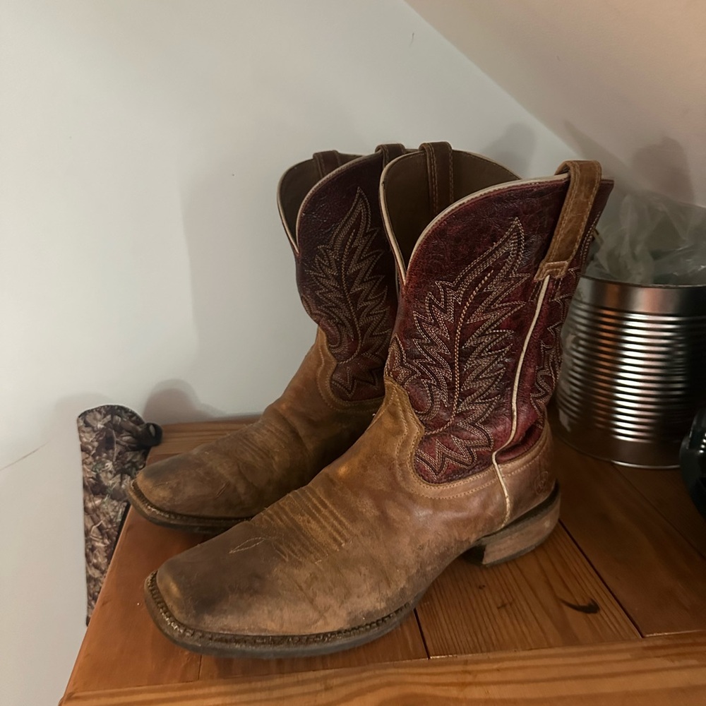 Ariat Cowboy Boots